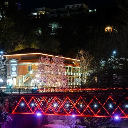 Hotel Magnolia In The City Centre Kutaisi Ngoại thất bức ảnh